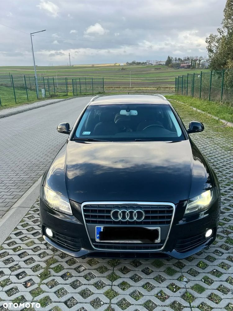 Audi A4 Avant - 1