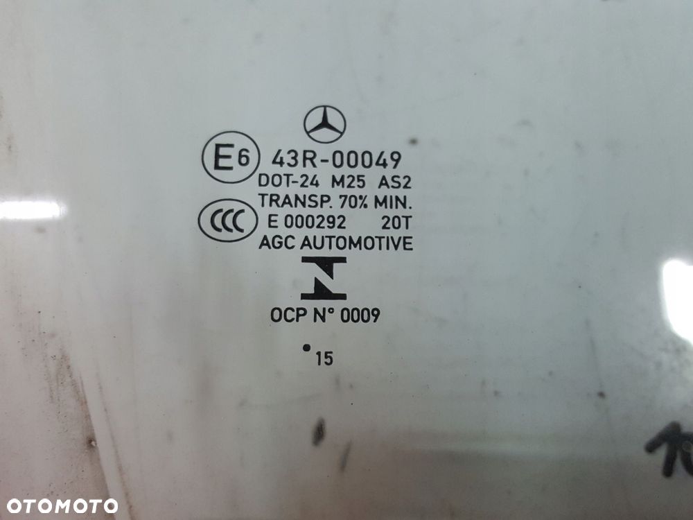 MERCEDES C KLASA W205 15r SZYBA DRZWI PRAWA PRZÓD 5D - 2