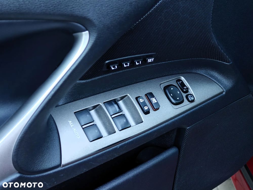 Lexus IS 250 F Sport - 36