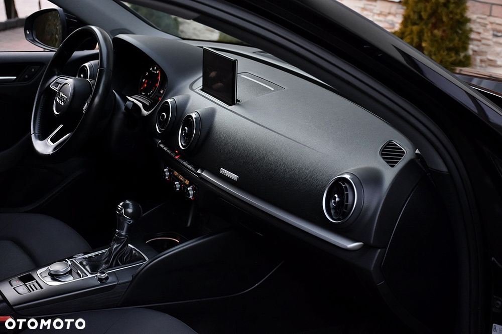 Audi A3 Limousine 1.5 TFSI S tronic - 25