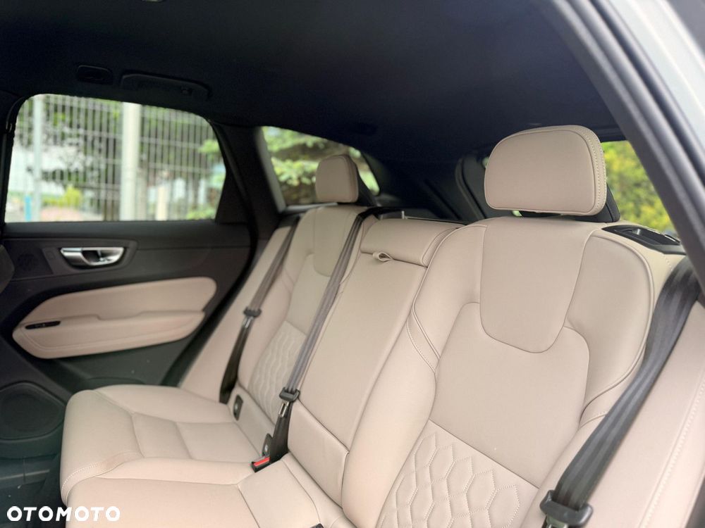 Volvo XC 60 - 18