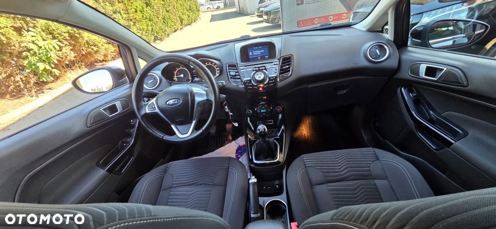 Ford Fiesta 1.0 EcoBoost Platinium X - 36