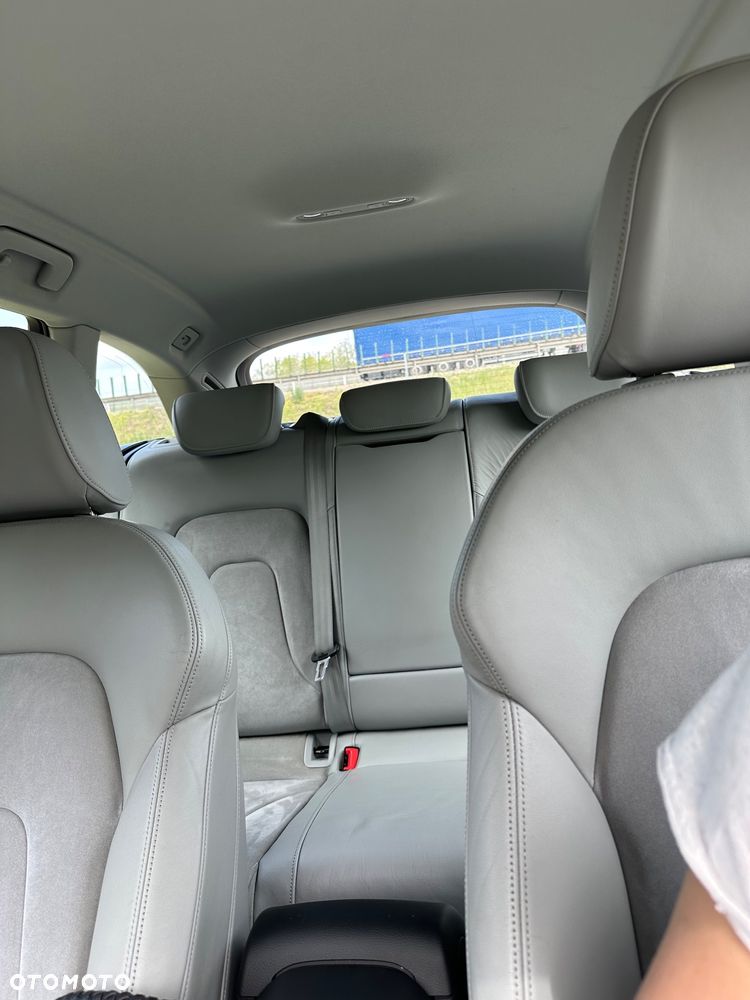 Audi A4 Avant 2.0 TDI DPF multitronic Ambiente - 17