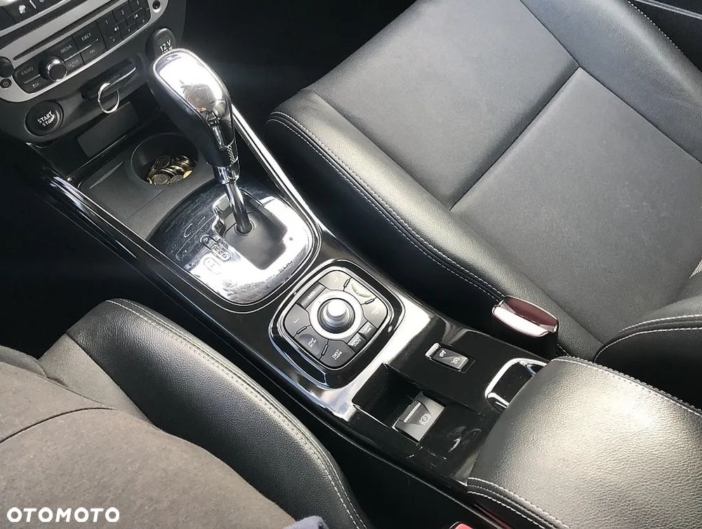 Renault Megane ENERGY dCi 110 EDC BOSE EDITION - 17