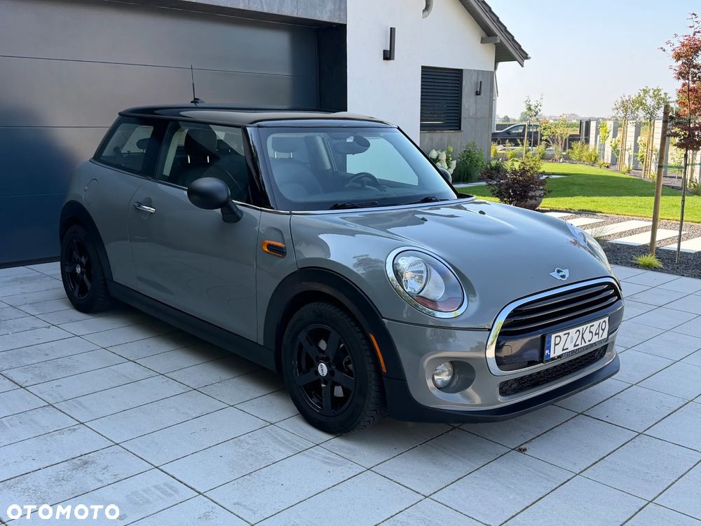 MINI Cooper Standard - 2