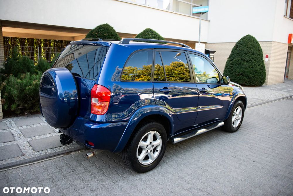 Toyota RAV4 2.0 VVT-i 4x4 - 12