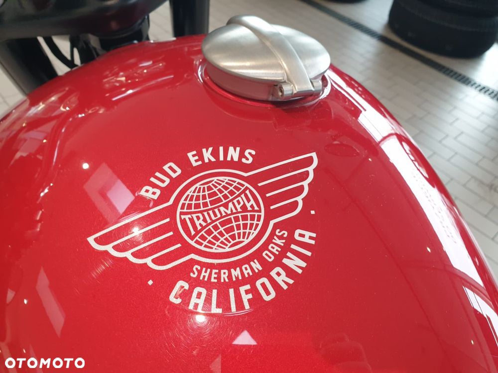 Triumph Bonneville - 14