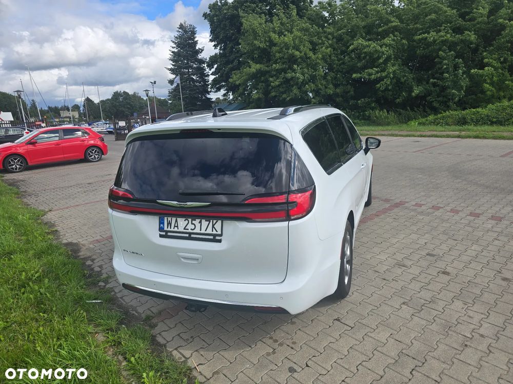 Chrysler Pacifica - 21