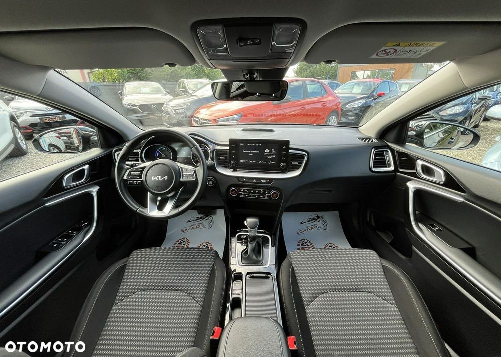 Kia Ceed 1.6 GDI PHEV L DCT - 10