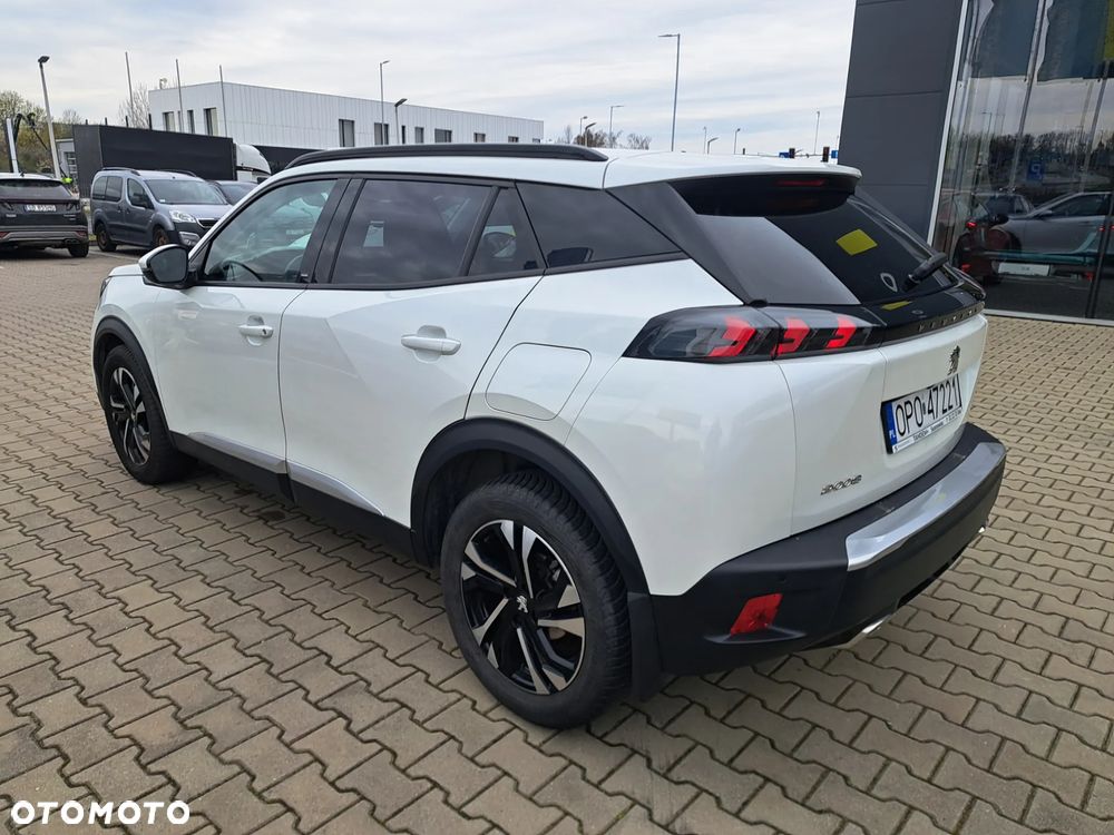Peugeot 2008 1.2 Pure Tech GPF Allure S&S - 4