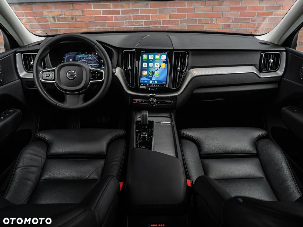 Volvo XC 60 B4 B Plus Dark - 6