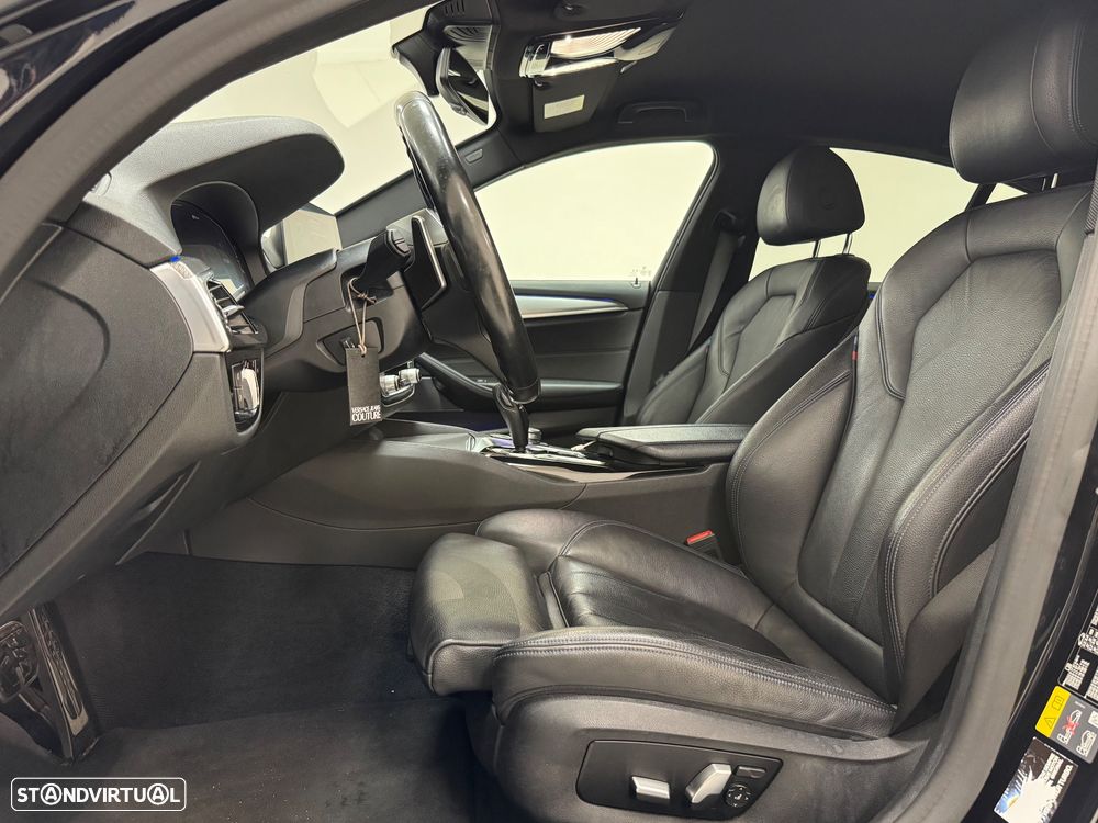 BMW 530 e Pack Desportivo M - 50