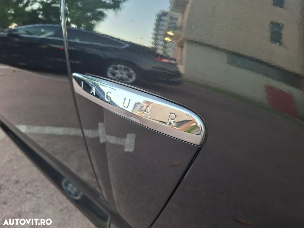 Jaguar XF 2.2D - 28