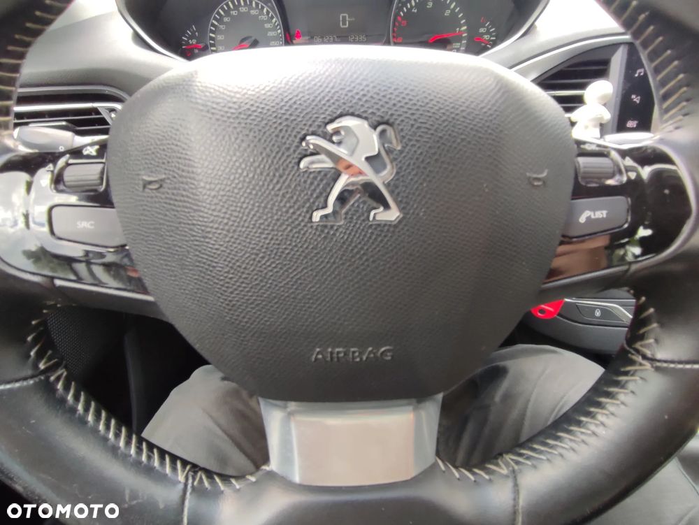 Peugeot 308 1.5 BlueHDi Business Line S&S - 16