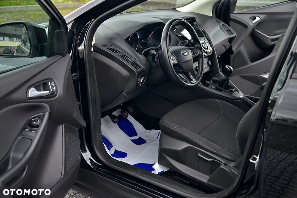 Ford Focus - 23