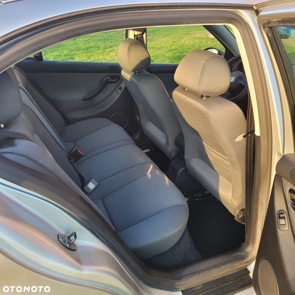 Seat Leon 1.6 Signo - 21