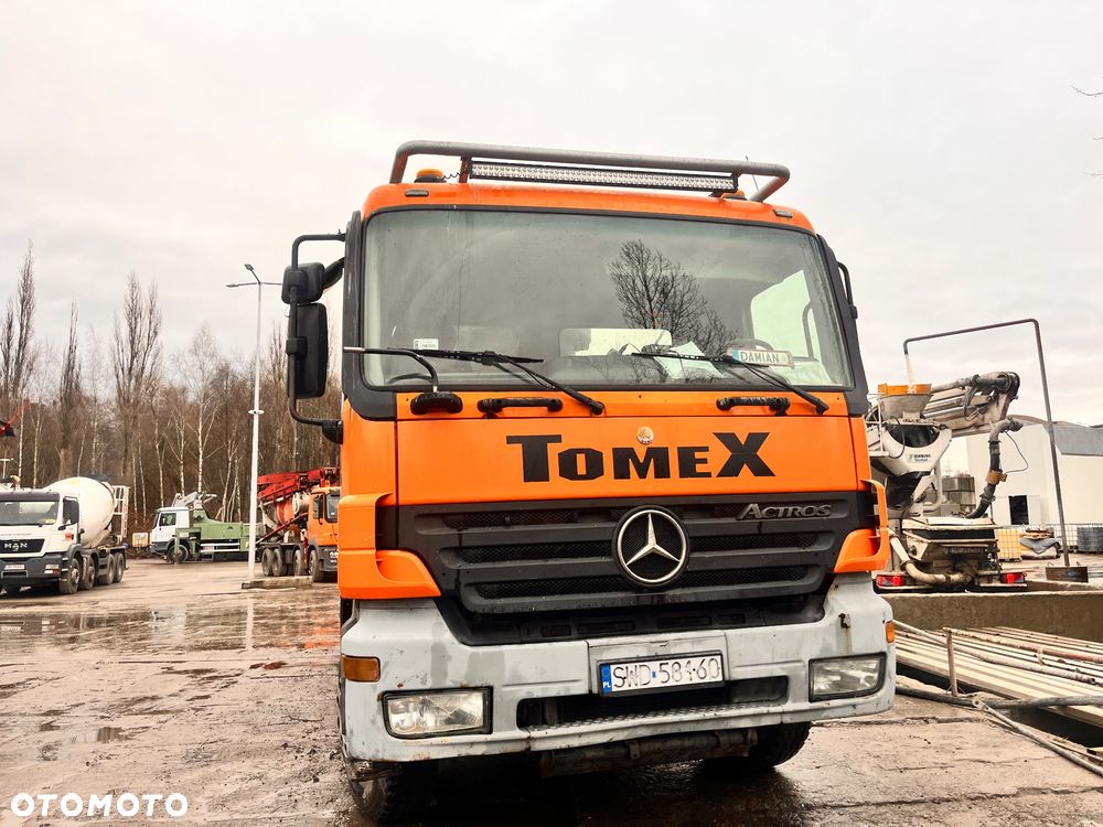 Mercedes-Benz Actros - 1