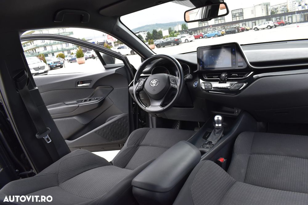 Toyota C-HR Flow - 16