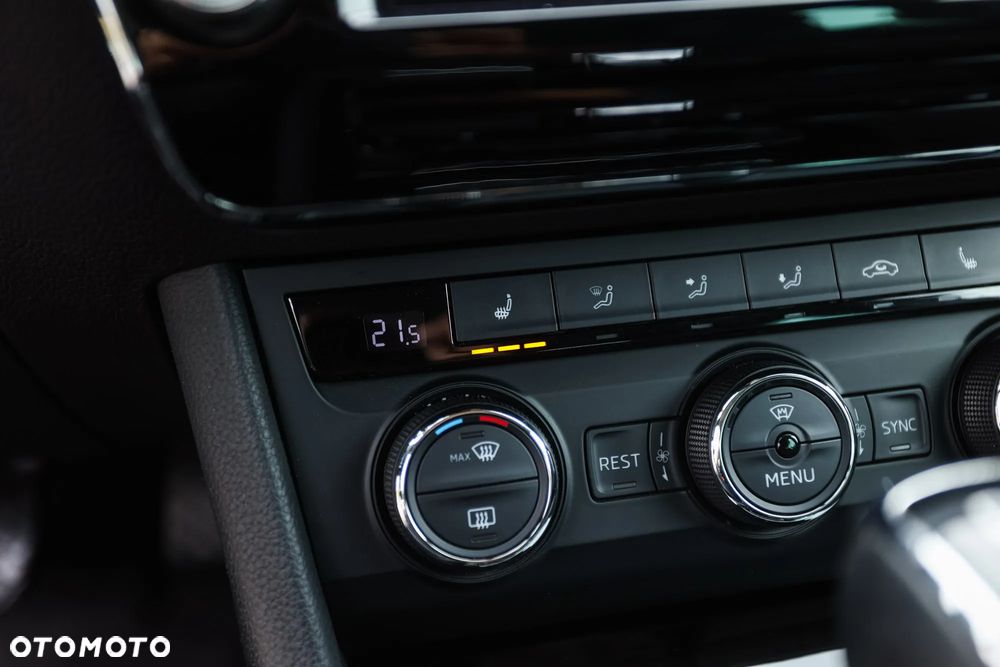 Skoda Superb 2.0 TDI 4x4 DSG Premium Edition - 35