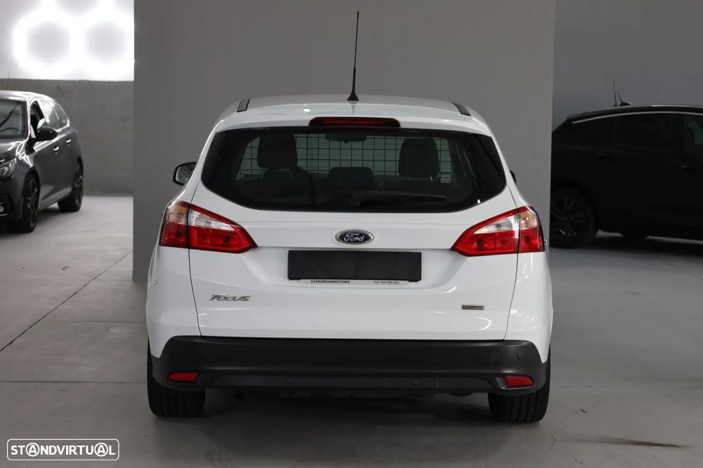Ford Focus 1.0 EcoBoost S&S Ambiente - 25