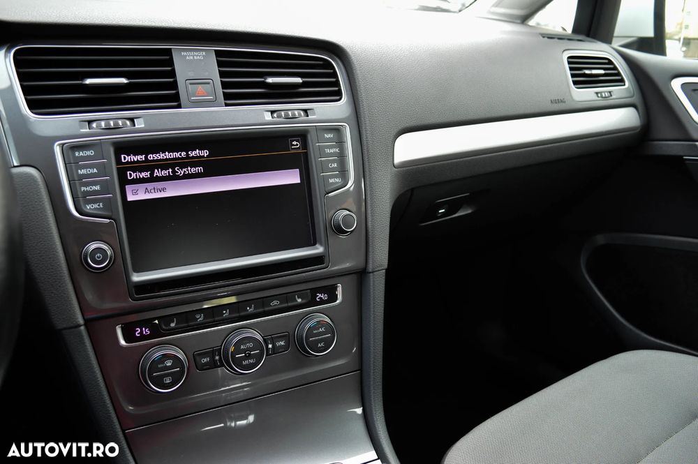 Volkswagen Golf e-Golf - 25