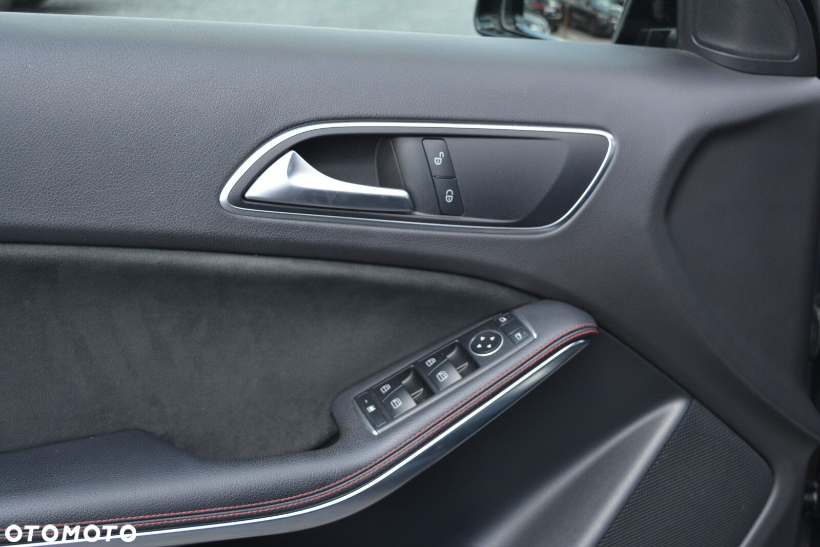 Mercedes-Benz Klasa A 220 4-Matic AMG Line - 15