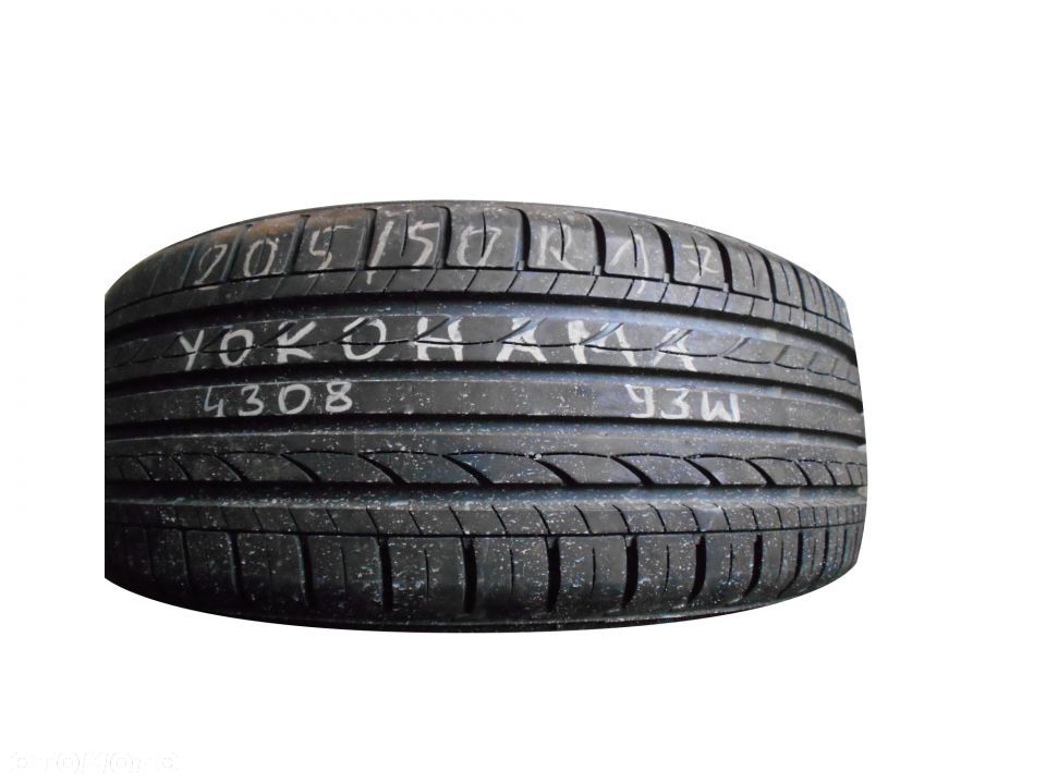 OPONA 205/50R17 YOKOHAMA DB DECIBEL V550 7.7MM - 1