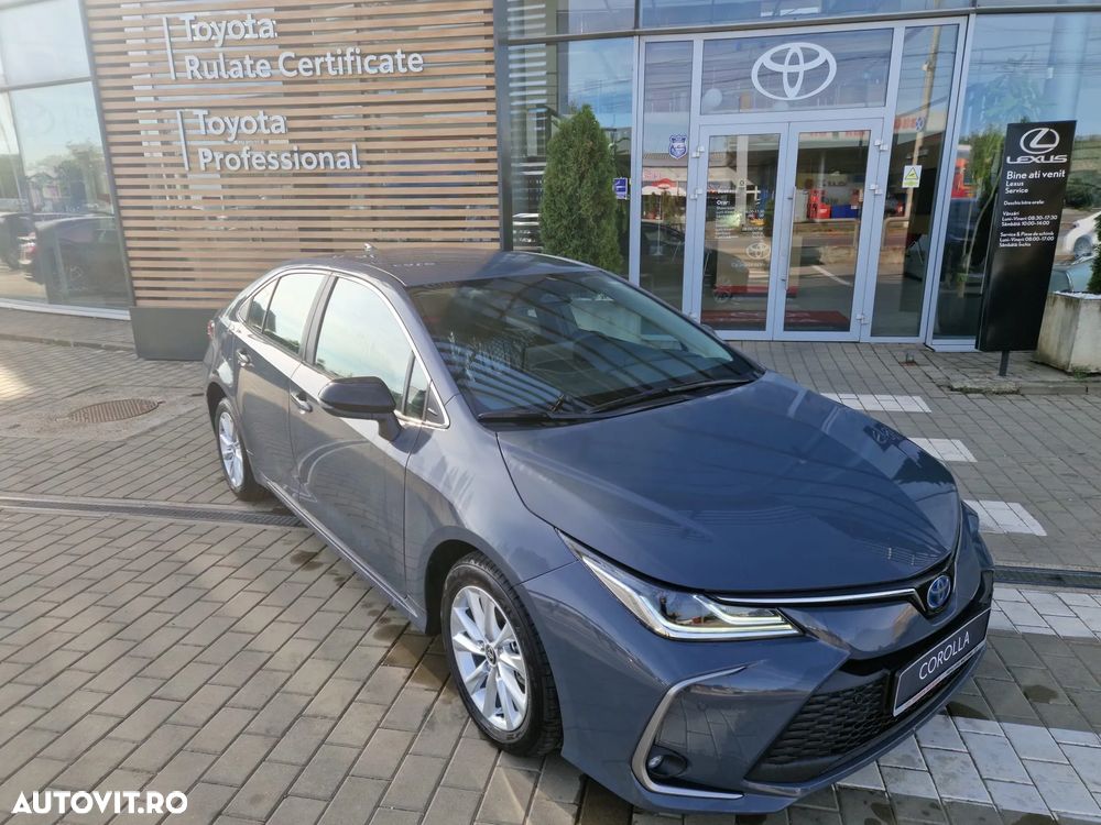 Toyota Corolla 1.8 HSD Business - 2