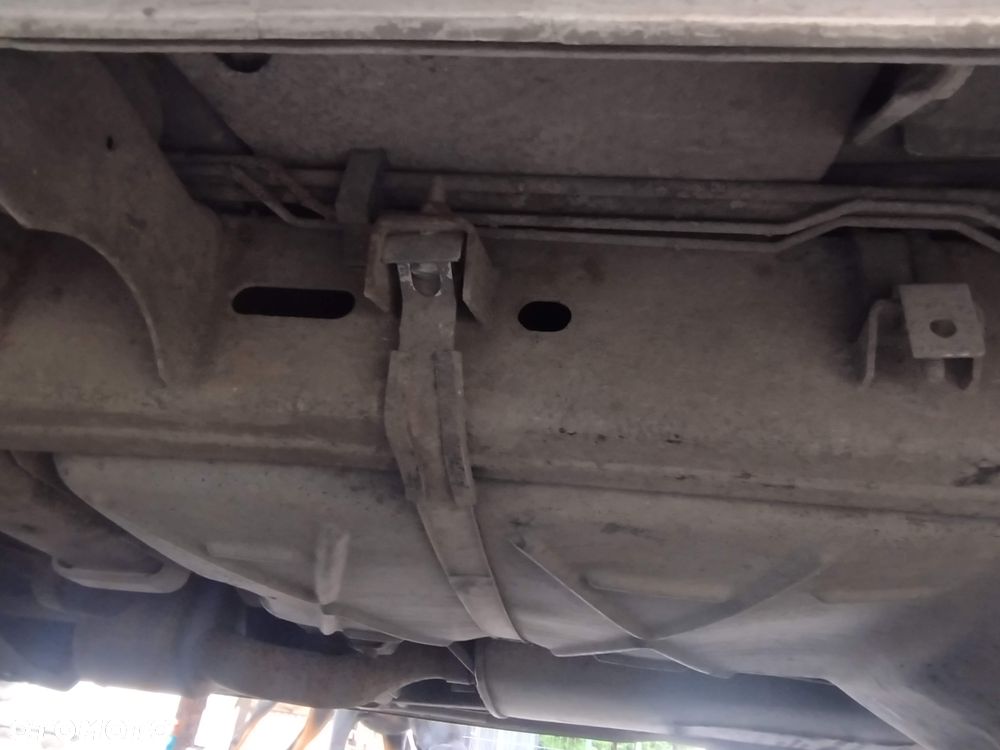 Mercedes-Benz ML - 28