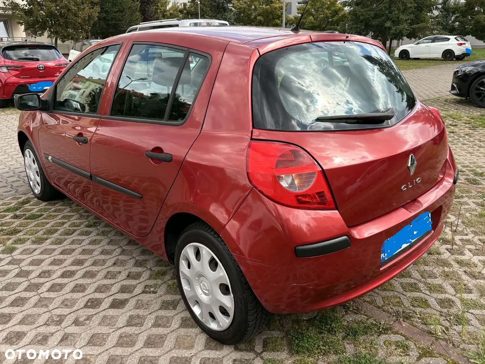 Renault Clio 1.2 16V Dynamique - 3