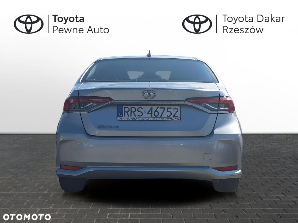 Toyota Corolla - 4