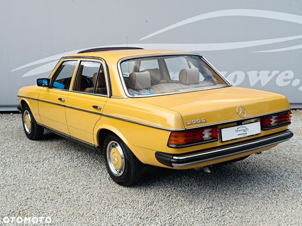 Mercedes-Benz W123 - 4