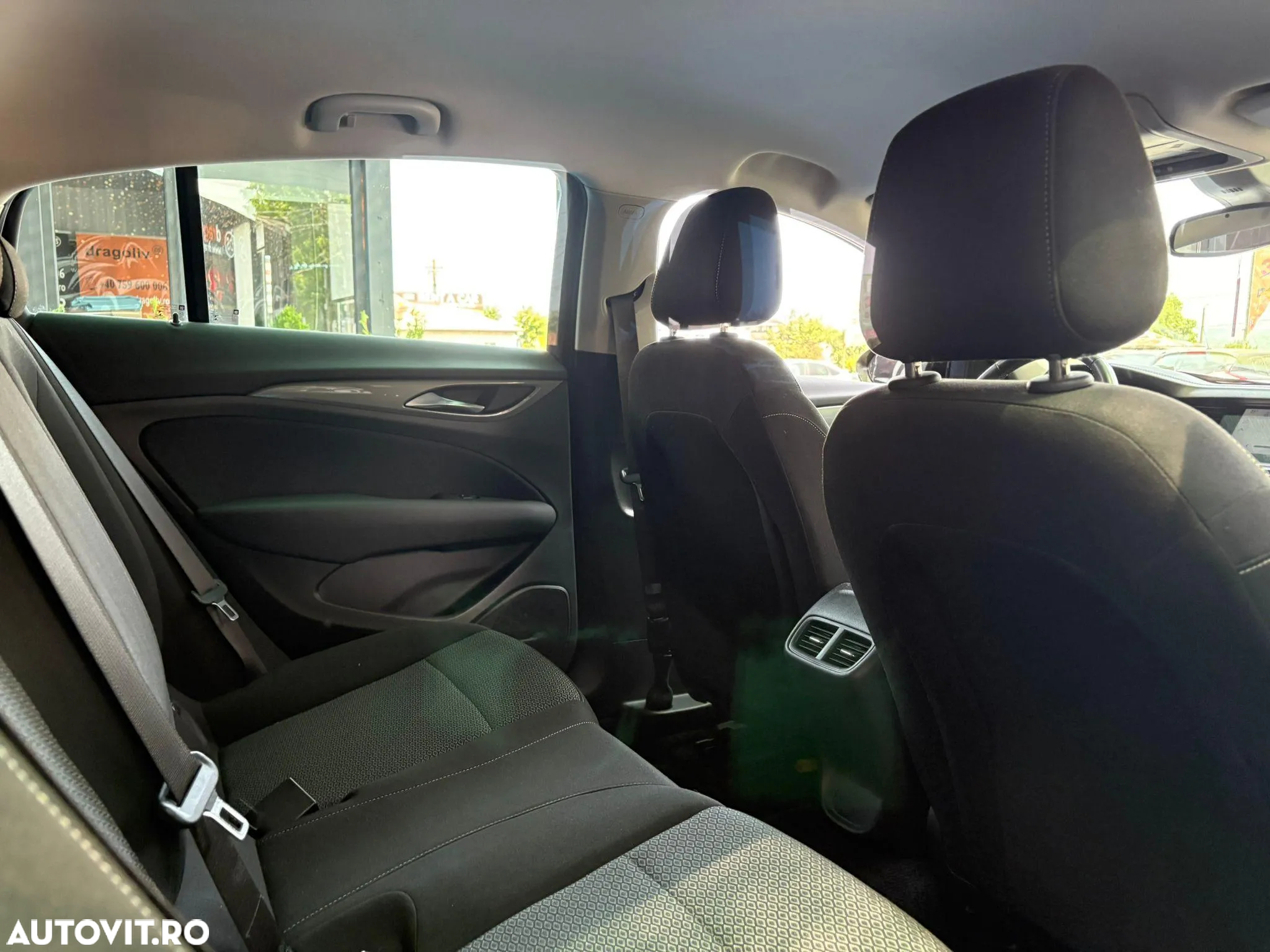Opel Insignia - 7