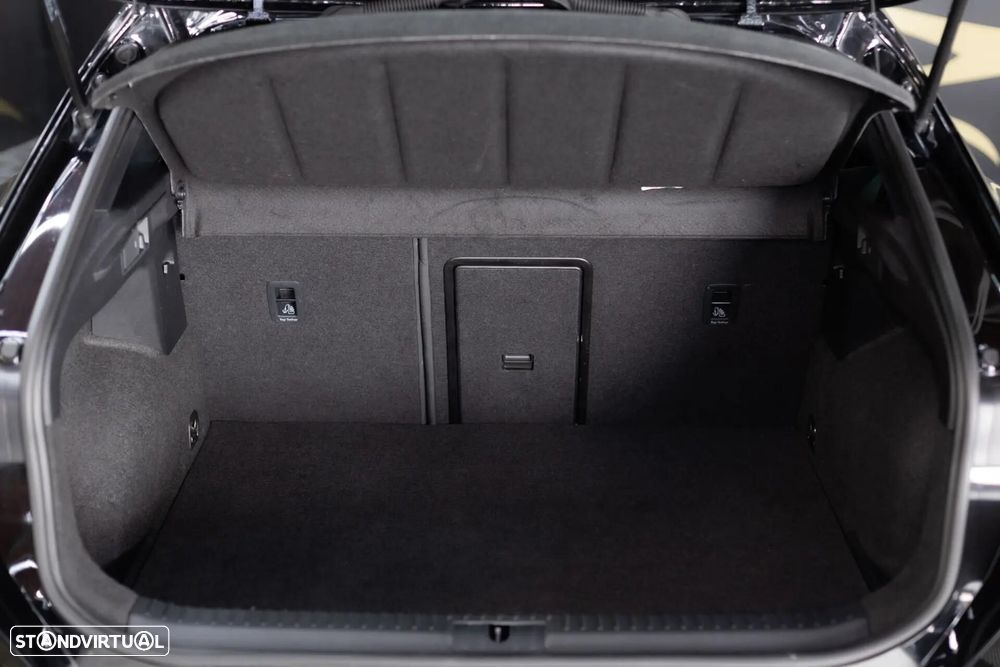 Cupra Formentor 1.4 e-Hybrid DSG VZ - 9