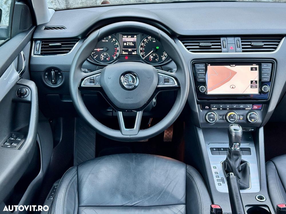 Skoda Octavia 1.6 TDI (Green tec) DSG Style - 6