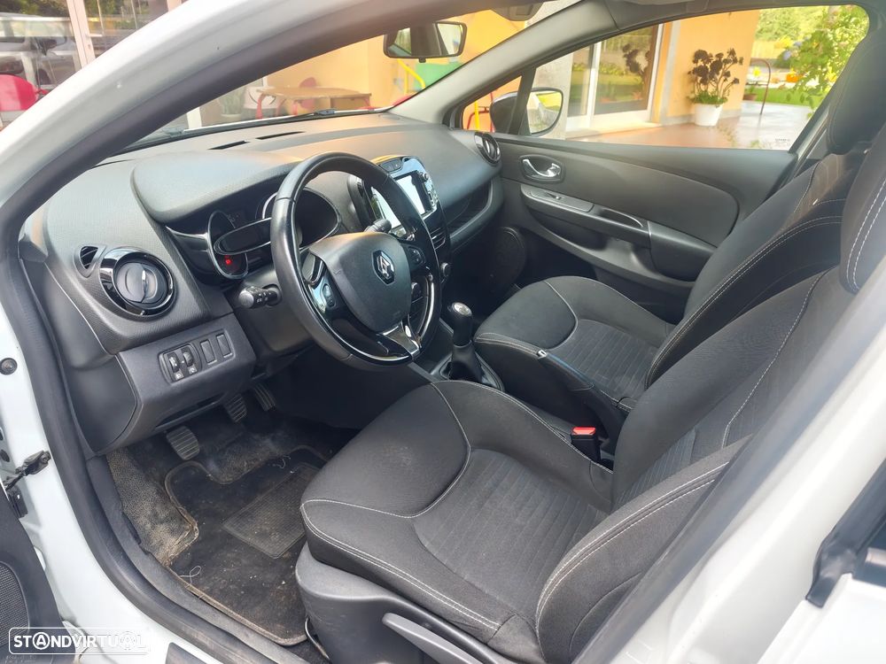Renault Clio 1.2 16V 75 LIMITED - 15