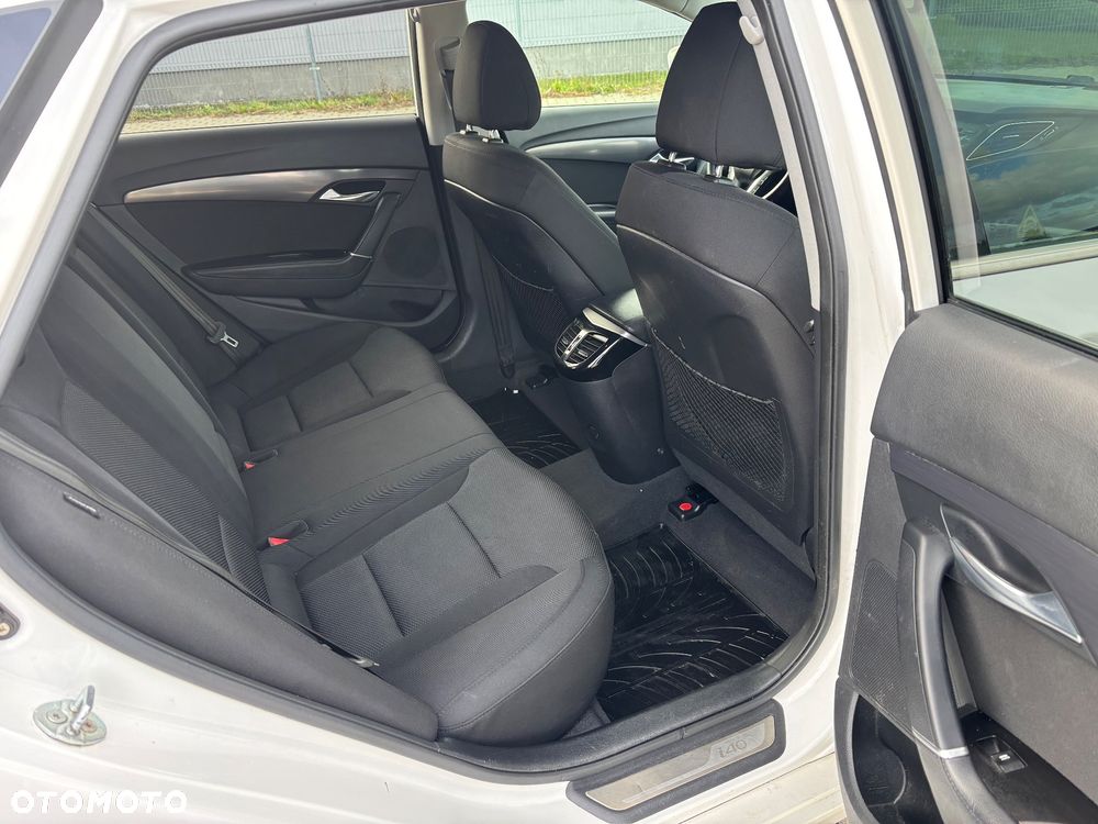 Hyundai i40 2.0 Premium - 17