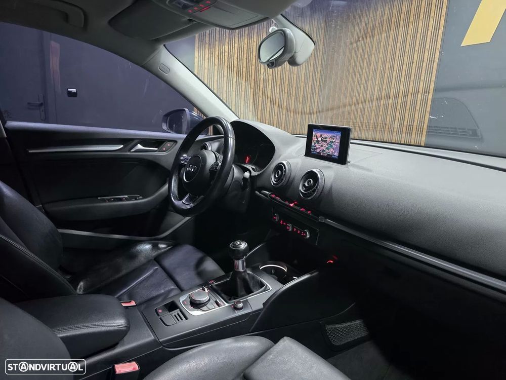 Audi A3 Sportback 2.0 TDI Sport - 8