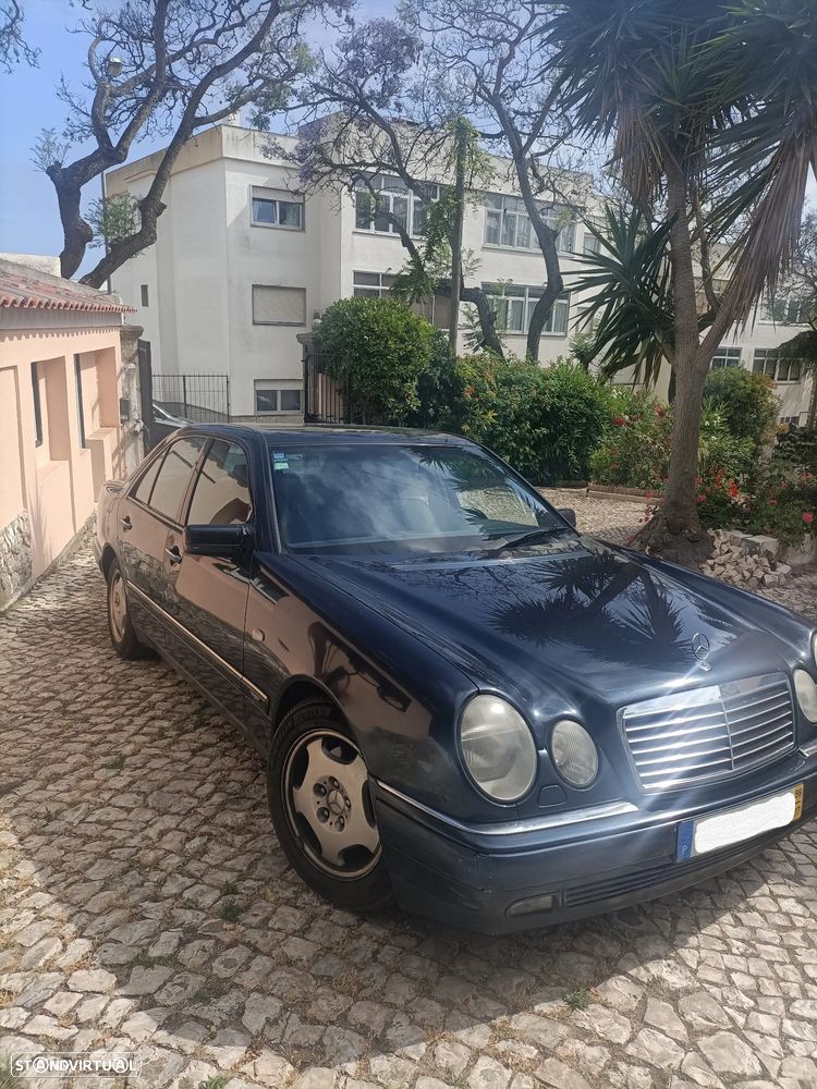 Mercedes-Benz E 200 1998 photo 5