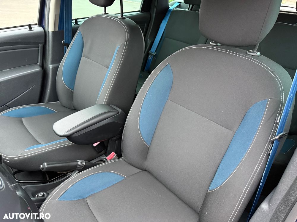 Dacia Duster dCi 110 FAP 4x2 Celebration - 6