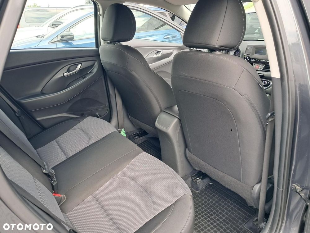 Hyundai i30 1.5 DPI Smart - 12