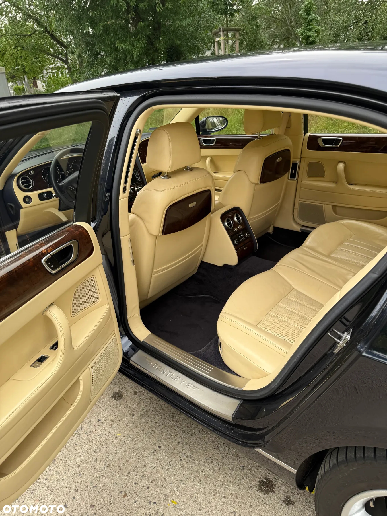 Bentley Flying Spur Continental - 7
