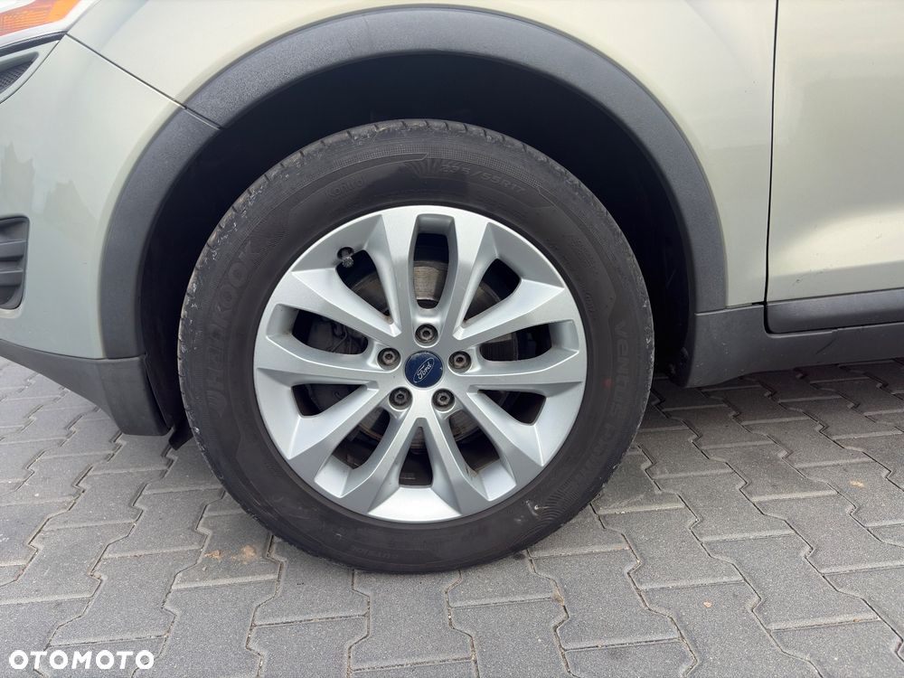Ford Kuga - 13
