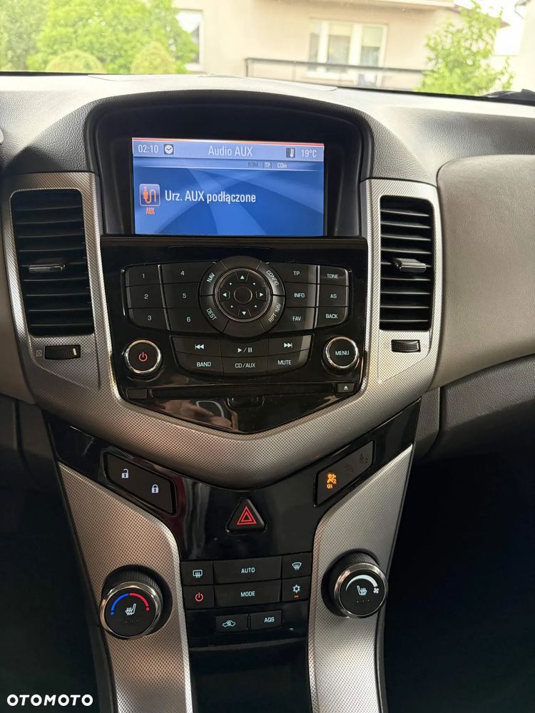 Chevrolet Cruze 1.8 LS - 9