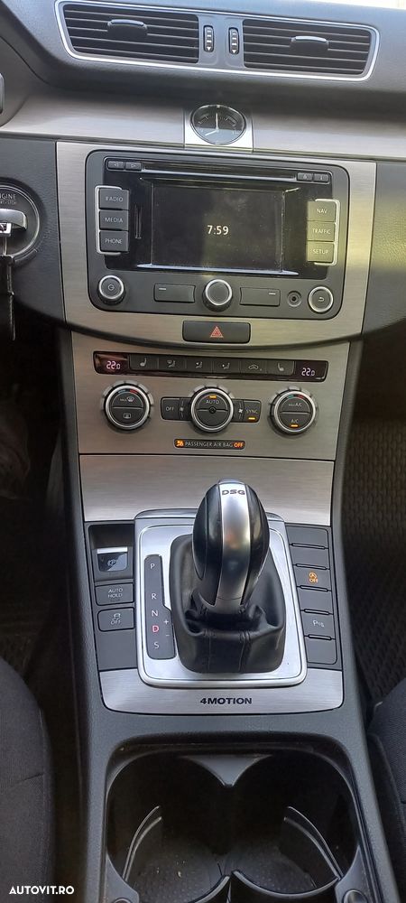 Volkswagen Passat 2.0 TDI 4Motion DSG BlueMotion Tech Highline - 18