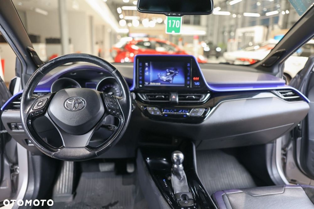 Toyota C-HR - 7