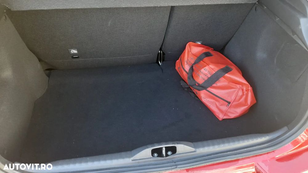 Citroën C3 1.2 PureTech 110 S&S EAT6 MAX - 16