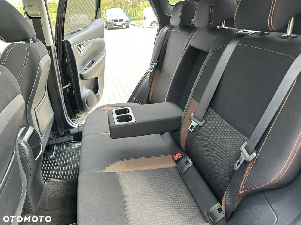 Nissan Qashqai 1.7 dCi N-Connecta - 13