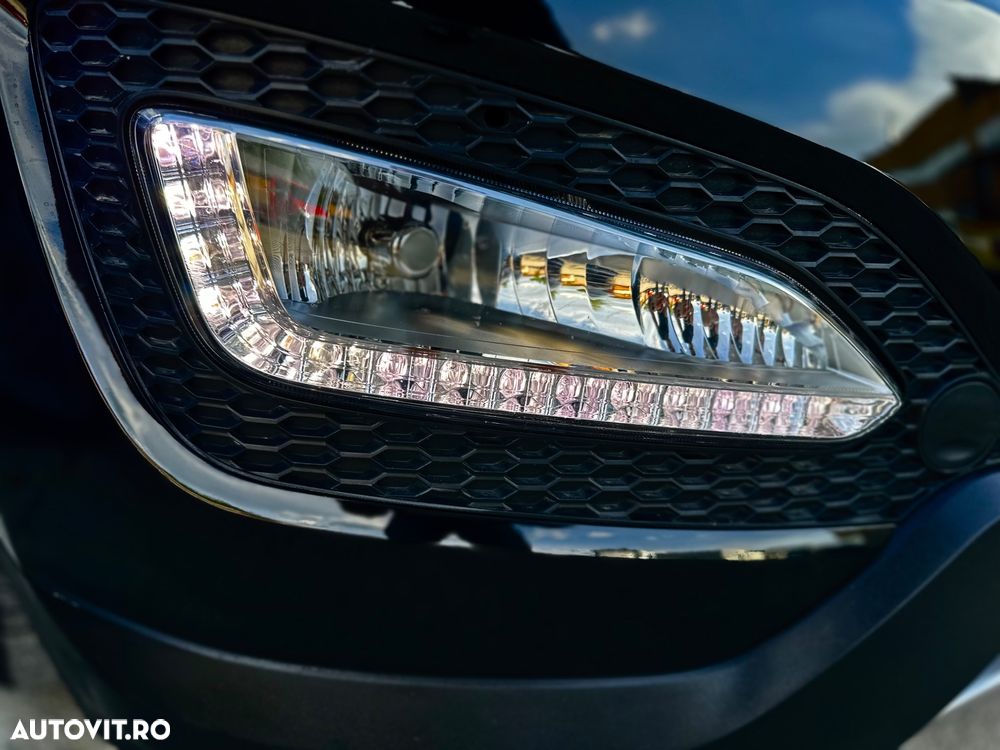Hyundai Santa Fe blue 2.0 CRDI 4WD Premium - 37