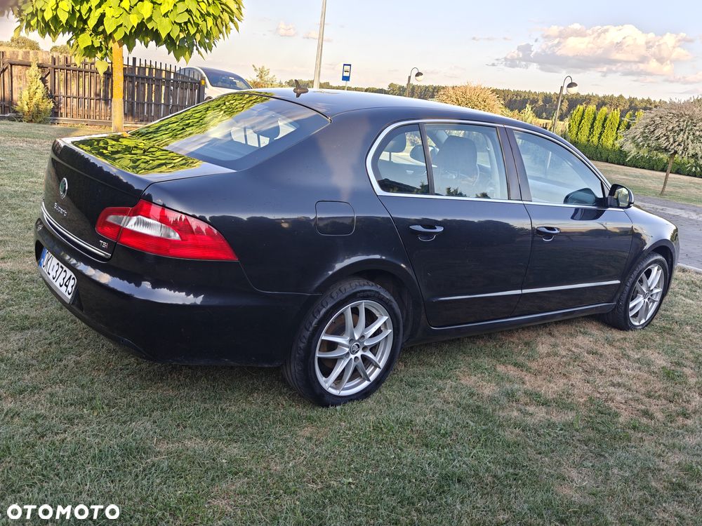 Skoda Superb 1.8 TSI 4x4 Comfort - 4
